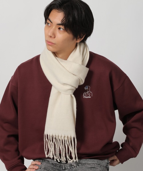 LAKOLE（ラコレ）の「カラバリ無地マフラー / 574738（マフラー・レディース・チャコール/イエロー/ライトグレー/グリーン/レッド/ブラック/オフホワイト/ブルー・FREE）」の2枚目の写真