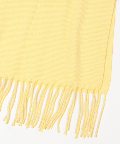 LAKOLE（ラコレ）の「カラバリ無地マフラー / 574738（マフラー・レディース・チャコール/イエロー/ライトグレー/グリーン/レッド/ブラック/オフホワイト/ブルー・FREE）」の19枚目の写真