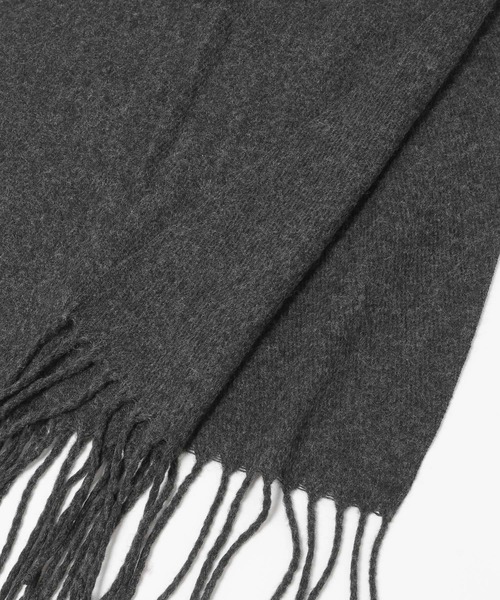 LAKOLE（ラコレ）の「カラバリ無地マフラー / 574738（マフラー・レディース・チャコール/イエロー/ライトグレー/グリーン/レッド/ブラック/オフホワイト/ブルー・FREE）」の21枚目の写真