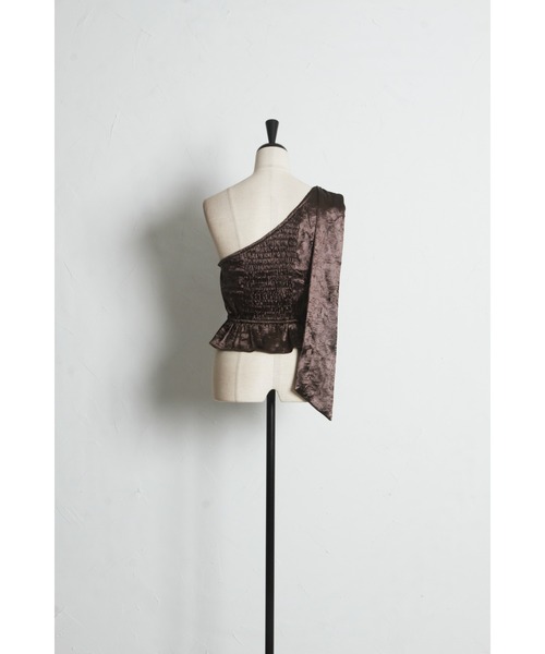 ARVELLIA(アルベリア)の「RIBBON STRAP BUSTIER(その他トップス・レディース・ブラック/ブラウン・M)」の21枚目の写真