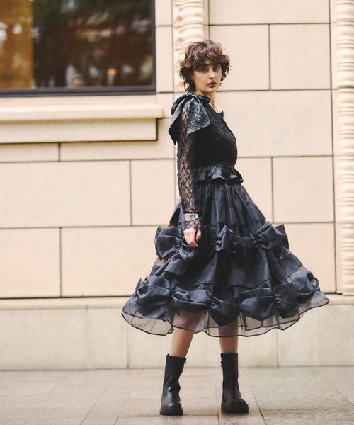 ARVELLIA(アルベリア)の「RIBBON STRAP BUSTIER(その他トップス・レディース・ブラック/ブラウン・M)」の5枚目の写真