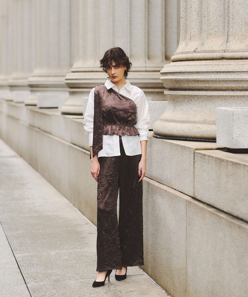 ARVELLIA(アルベリア)の「RIBBON STRAP BUSTIER(その他トップス・レディース・ブラック/ブラウン・M)」の7枚目の写真