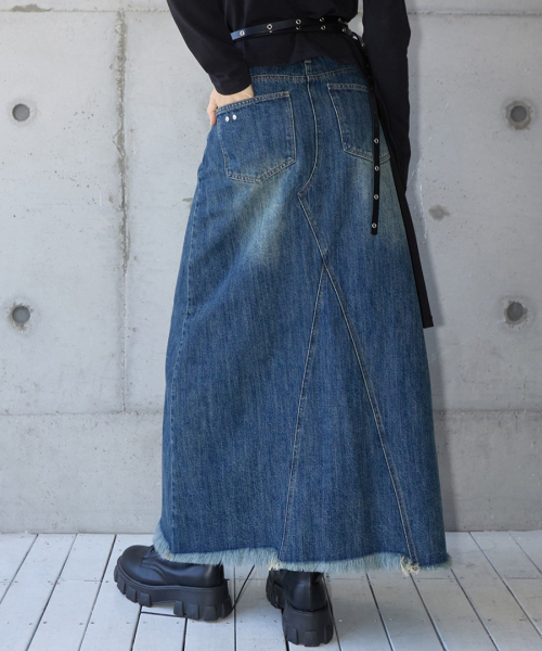 RENSE（レンセ）の「Cutting Denim Long Skirt Blue（スカート・レディース・その他・SMALL/MEDIUM）」の2枚目の写真