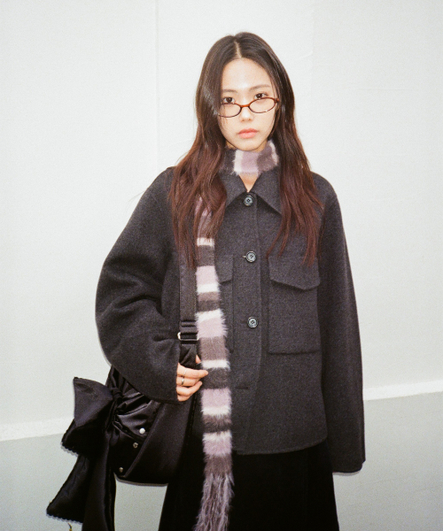 IUGAMAKARAS（イウガマカラス）の「Laced Ribbon Shoulder Bag (Black)（ショルダーバッグ・レディース・その他・FREE）」の8枚目の写真