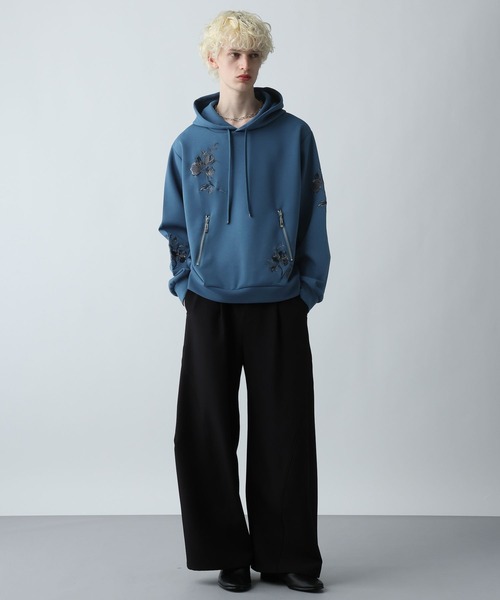 HARE（ハレ）の「シシュウモチーフポンチパーカー(HARE)（パーカー・メンズ・ホワイト/ブルー/ブラック・FREE）」の8枚目の写真