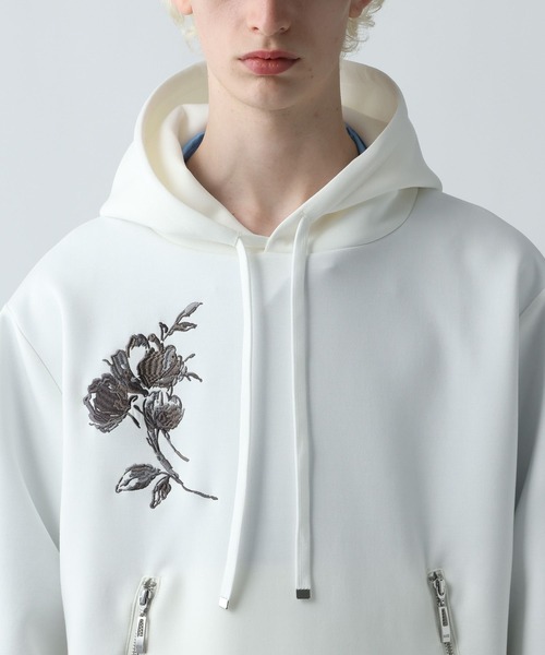 HARE（ハレ）の「シシュウモチーフポンチパーカー(HARE)（パーカー・メンズ・ホワイト/ブルー/ブラック・FREE）」の21枚目の写真