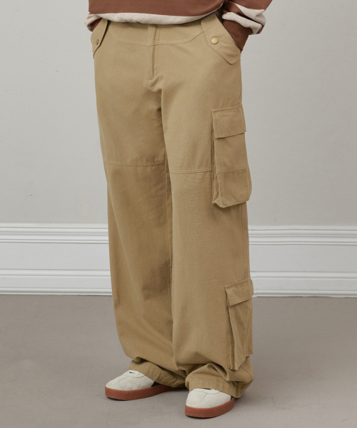 GLW(ジーエルダブリュ)の「ダブルポケットカーゴパンツベージュ(その他パンツ・レディース・その他・MEDIUM/LARGE/SMALL)」の1枚目の写真