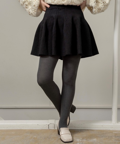 I_am（アイアム）の「structured flare knit skirt / ストラクチャードフレアニットスカート（スカート・レディース・ブラック/アイボリー/グレー・FREE）」の3枚目の写真