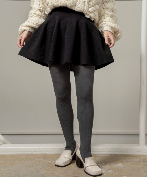 I_am（アイアム）の「structured flare knit skirt / ストラクチャードフレアニットスカート（スカート・レディース・ブラック/アイボリー/グレー・FREE）」の13枚目の写真