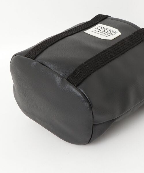 FREDRIK PACKERS(フレドリックパッカーズ)の「【FREDRIK PACKERS】DRAWSTRING MINI TOTE ECO LEATHER ドローストリング ミニ トート エコ レザー(トートバッグ・レディース・ブラック・FREE)」の19枚目の写真
