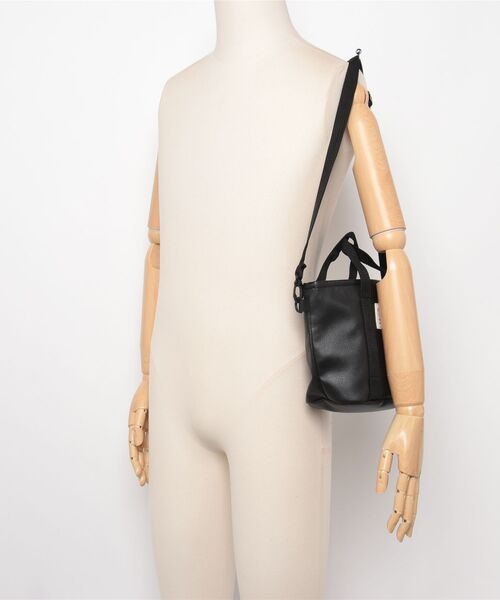 FREDRIK PACKERS(フレドリックパッカーズ)の「【FREDRIK PACKERS】DRAWSTRING MINI TOTE ECO LEATHER ドローストリング ミニ トート エコ レザー(トートバッグ・レディース・ブラック・FREE)」の21枚目の写真