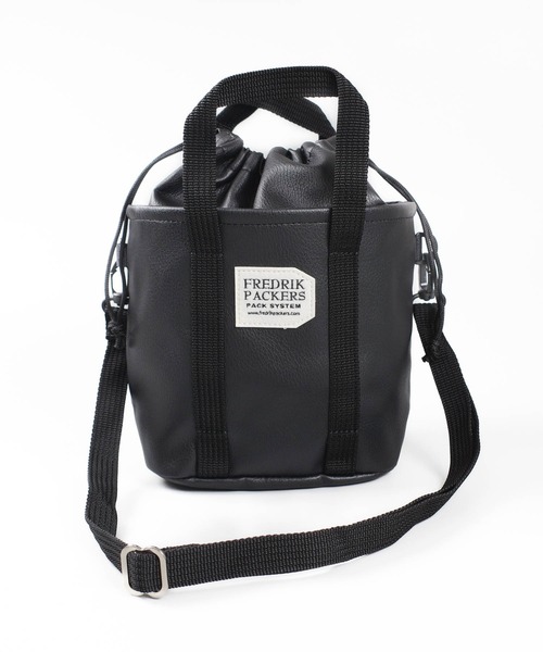 FREDRIK PACKERS(フレドリックパッカーズ)の「【FREDRIK PACKERS】DRAWSTRING MINI TOTE ECO LEATHER ドローストリング ミニ トート エコ レザー(トートバッグ・レディース・ブラック・FREE)」の2枚目の写真