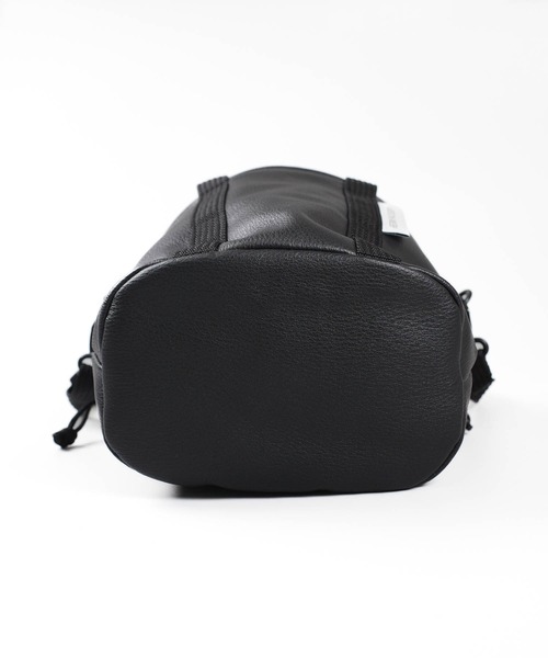 FREDRIK PACKERS(フレドリックパッカーズ)の「【FREDRIK PACKERS】DRAWSTRING MINI TOTE ECO LEATHER ドローストリング ミニ トート エコ レザー(トートバッグ・レディース・ブラック・FREE)」の9枚目の写真