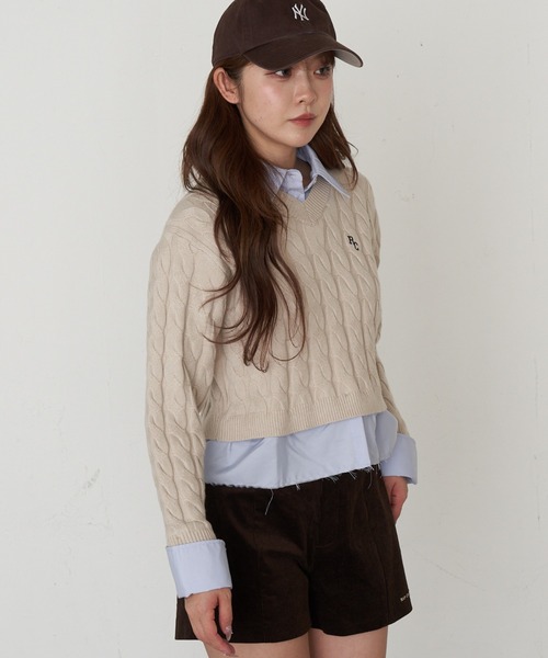 RAY CASSIN（レイカズン）の「シャツ襟ケーブルニット（ニット/セーター・レディース・グレー/ブラウン/ベージュ/ネイビー・FREE）」の20枚目の写真