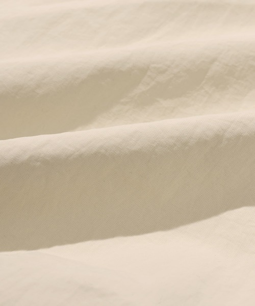 KRIFF MAYER Lady's Collection（クリフメイヤーレディースコレクション）の「【リバーシブル・2WAY】ひっくりライトジャケット（マウンテンパーカー・レディース・ベージュ/チャコール/ライトブルー/ナチュラル・LARGE/MEDIUM）」の18枚目の写真