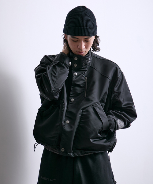 PARIS SAINT-GERMAIN(パリサンジェルマン)の「【Paris Saint-Germain / パリ・サン=ジェルマン】 JP Stand Collar Short Blouson(その他アウター・メンズ・ブラック/ブラウン・LARGE/MEDIUM)」の9枚目の写真