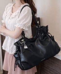 pyornim（ピョルニム）の「【26年春夏新作】【2WAY】【2点セット】【A4サイズ対応】フェイクレザースターチャーム付きショルダーボストンバッグ（トートバッグ）」