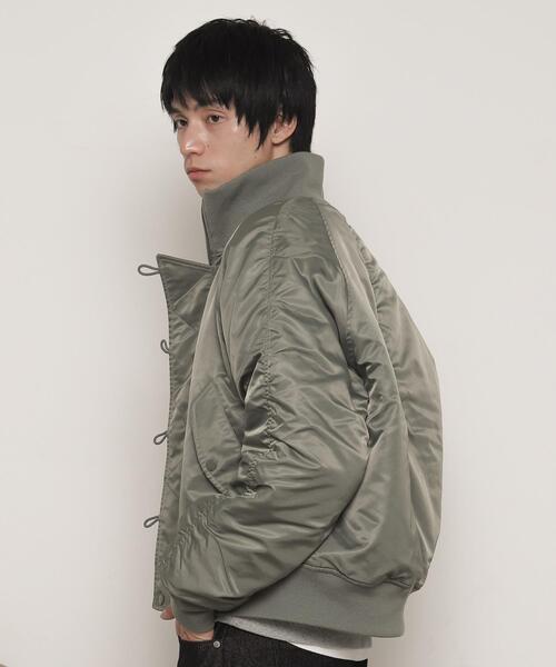 LUCY(ルーシー)の「LUCY/ナイロンスタンドブルゾン(ミリタリージャケット・メンズ・カーキ/ブラック・MEDIUM/LARGE)」の12枚目の写真