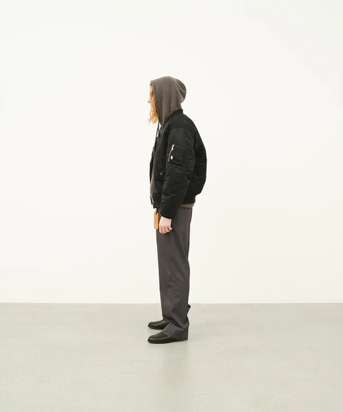 SimplyComplicated(シンプリーコンプリケイテッド)の「ALT BOMBMER JACKET(MA-1・メンズ・ダークグリーン/ブラック・1/2/3)」の4枚目の写真