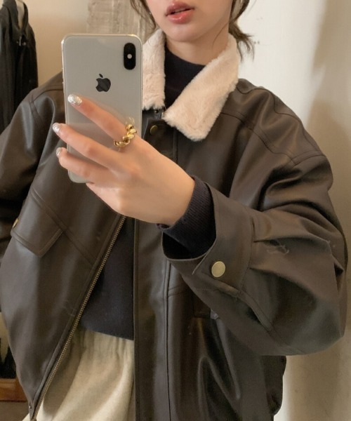 FREE STYLISTS(フリー スタイリスト)の「YUGA_YGMC Lapel fleece-lined leather jacket(ブルゾン・レディース・ブラック/ブラウン・FREE)」の2枚目の写真