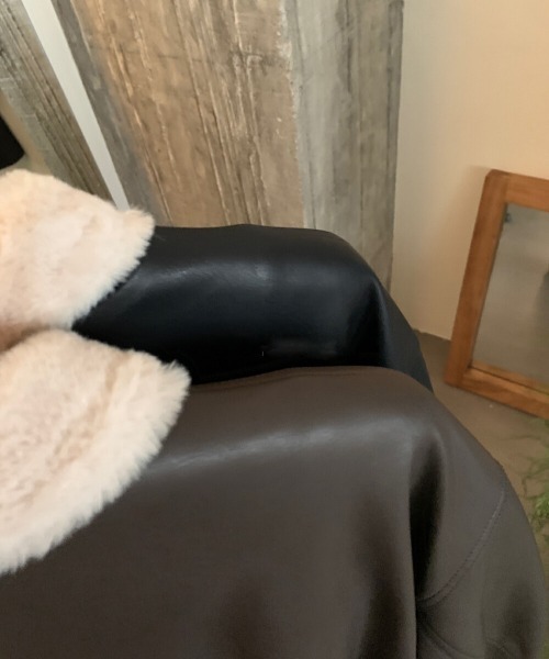 FREE STYLISTS(フリー スタイリスト)の「YUGA_YGMC Lapel fleece-lined leather jacket(ブルゾン・レディース・ブラック/ブラウン・FREE)」の6枚目の写真