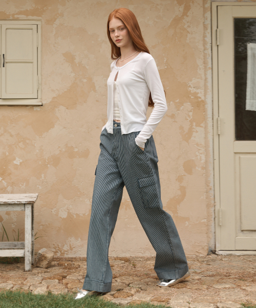 LOSSYROW（ロッシロー）の「Stripe washed cargo denim pants Blue（デニムパンツ・レディース・ブルー系その他・SMALL/MEDIUM/LARGE）」の3枚目の写真