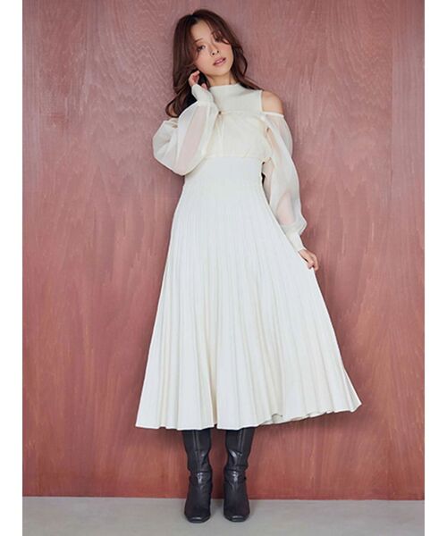 MERCURYDUO(マーキュリーデュオ)の「異素材ドッキングプリーツフレアニットワンピース(ワンピース・レディース・アイボリー/ライトグレー/ブラック・SMALL/MEDIUM)」の2枚目の写真