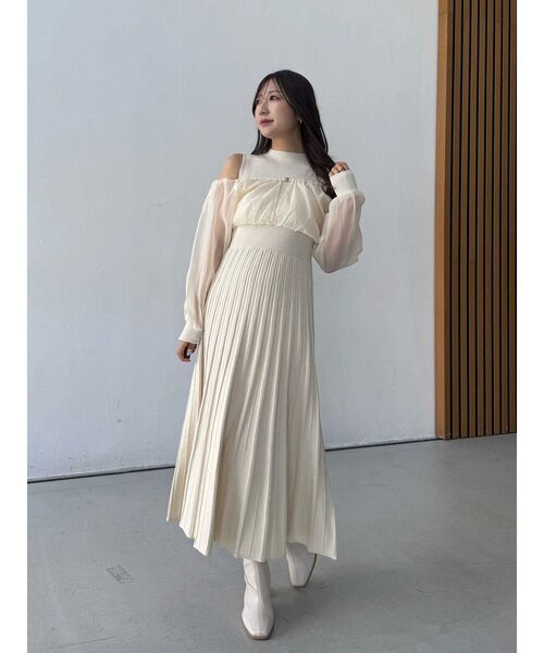 MERCURYDUO（マーキュリーデュオ）の「異素材ドッキングプリーツフレアニットワンピース（ワンピース・レディース・ブラック/アイボリー/ライトグレー・MEDIUM/SMALL）」の14枚目の写真