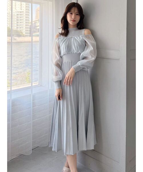 MERCURYDUO(マーキュリーデュオ)の「異素材ドッキングプリーツフレアニットワンピース(ワンピース・レディース・アイボリー/ライトグレー/ブラック・SMALL/MEDIUM)」の22枚目の写真