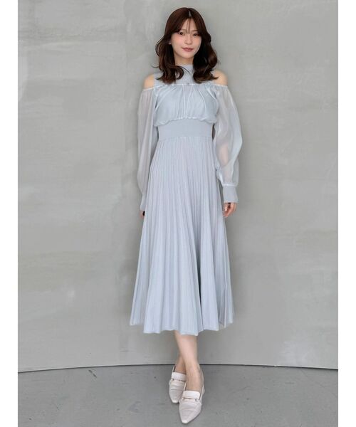 MERCURYDUO(マーキュリーデュオ)の「異素材ドッキングプリーツフレアニットワンピース(ワンピース・レディース・アイボリー/ライトグレー/ブラック・SMALL/MEDIUM)」の20枚目の写真