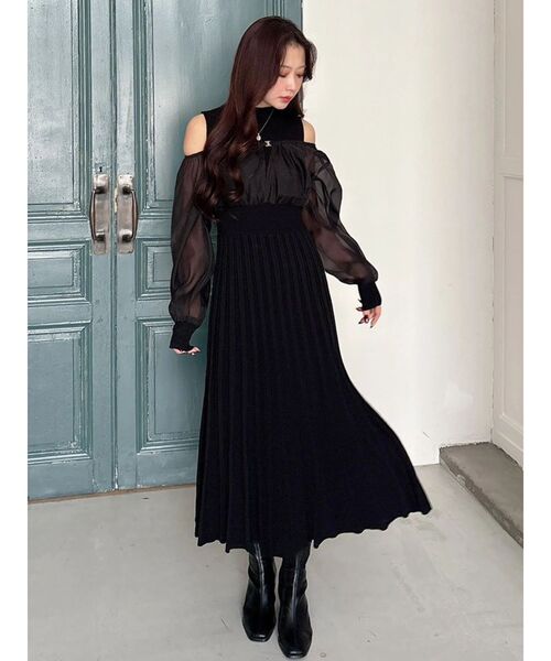 MERCURYDUO(マーキュリーデュオ)の「異素材ドッキングプリーツフレアニットワンピース(ワンピース・レディース・アイボリー/ライトグレー/ブラック・SMALL/MEDIUM)」の17枚目の写真