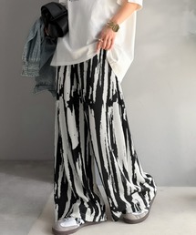 classicalelf（クラシカルエルフ）の「無地から目を惹くニュアンス柄まで豊富にご用意!柄アソート細プリーツパンツ（その他パンツ）」