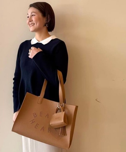 BEAMS HEART(ビームスハート)の「パンチングロゴ チャーム付き トートバッグ(トートバッグ・レディース・ブラウン系その他3/シルバー/ブラック・ONE SIZE)」の6枚目の写真