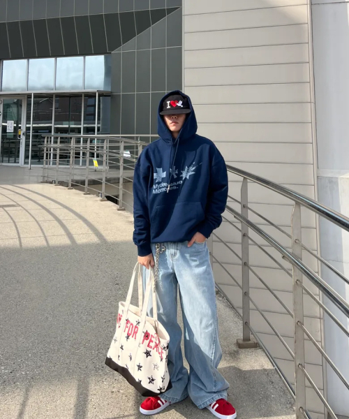 mydeepbluememories（マイディープブルーメモリーズ）の「SYMBOL LOGO GRAPHIC HOODIE (NAVY)（パーカー・レディース・ネイビー・FREE/2）」の13枚目の写真