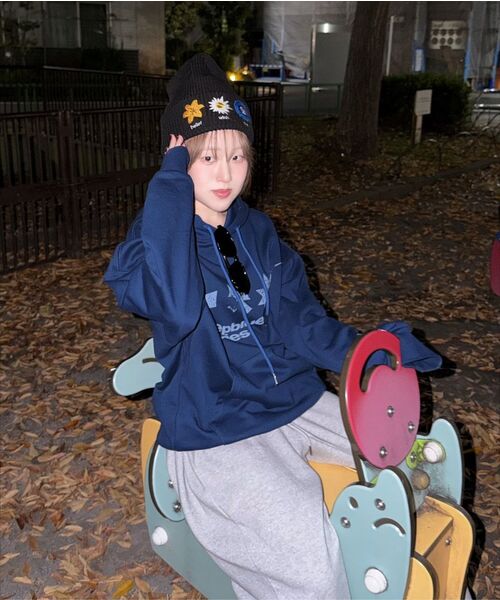 mydeepbluememories（マイディープブルーメモリーズ）の「SYMBOL LOGO GRAPHIC HOODIE (NAVY)（パーカー・レディース・ネイビー・FREE/2）」の20枚目の写真