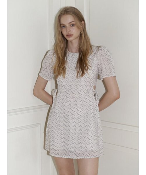 KINDABABY(カインダベイビー)の「Breeze ribbon mini dress - cream(ワンピース・レディース・ホワイト・FREE)」の5枚目の写真