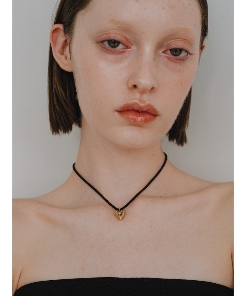 SYKIA（シキア）の「Stone Heart Cord Necklace（ネックレス・レディース・ゴールド系3/ゴールド系1・FREE）」の3枚目の写真
