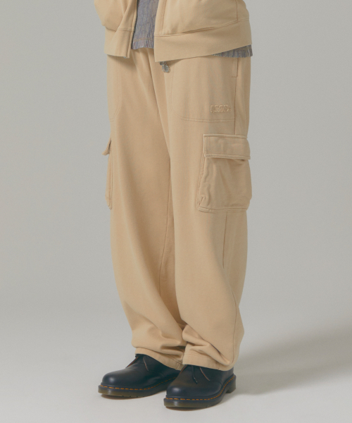 LMCの「WASHED OG APPLIQUE CARGO SWEAT PANTS beige(スウェットパンツ・レディース・その他・S/M/L)」の1枚目の写真
