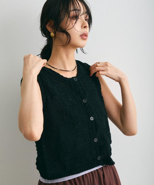Trish(トリッシュ)の「ループヤーン前開きベスト(ベスト・レディース・ホワイト/ブラック・MEDIUM)」の16枚目の写真