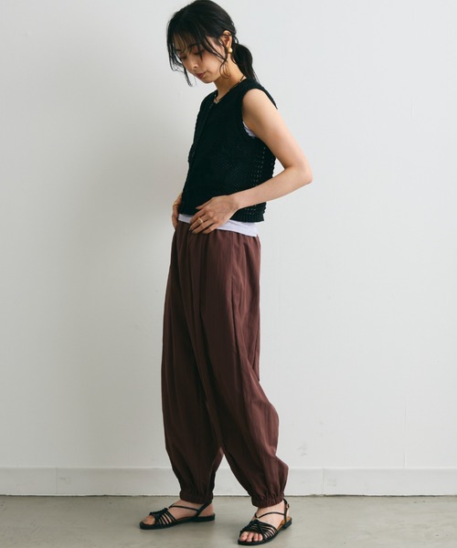 Trish(トリッシュ)の「ループヤーン前開きベスト(ベスト・レディース・ホワイト/ブラック・MEDIUM)」の13枚目の写真