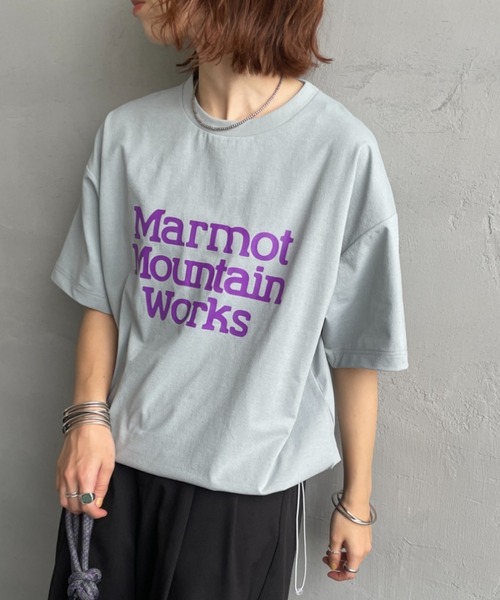 MARMOT（マーモット）の「【WEB先行予約】[Marmot/マーモット] 別注 ドローコード付き クロップド プリントTシャツ（Tシャツ/カットソー・レディース・ホワイト/ブラウン/グレー/ブラック・F）」の4枚目の写真