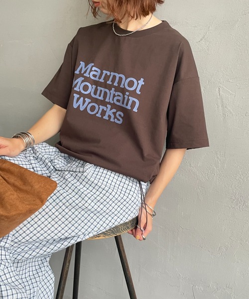 MARMOT（マーモット）の「【WEB先行予約】[Marmot/マーモット] 別注 ドローコード付き クロップド プリントTシャツ（Tシャツ/カットソー・レディース・ホワイト/ブラウン/グレー/ブラック・F）」の8枚目の写真