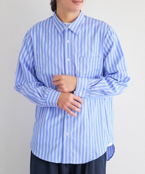 Kastane(カスタネ)の「【一部店舗限定/ユニセックス】BM ストライプラウンドシャツ(シャツ/ブラウス・メンズ・ネイビー/ブルー/サックスブルー・FREE)」の1枚目の写真