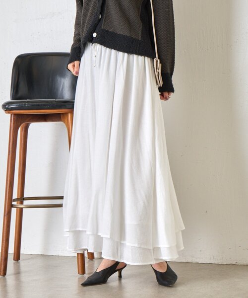 Jena espace merveilleux(ジェナ エスパスメルヴェイユ)の「【軽やかティアード】ヨウリュウティアードスカート(スカート・レディース・オフホワイト/ブラック・FREE)」の2枚目の写真