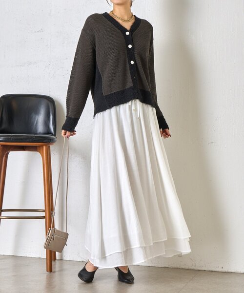 Jena espace merveilleux(ジェナ エスパスメルヴェイユ)の「【軽やかティアード】ヨウリュウティアードスカート(スカート・レディース・オフホワイト/ブラック・FREE)」の4枚目の写真