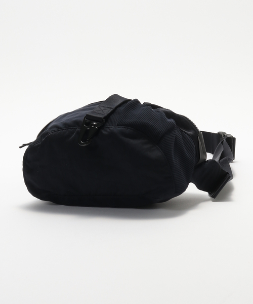 C.P. COMPANY（シーピーカンパニー）の「C.P.Company / シーピーカンパニー NYLON B LENS WAISTBAG（ボディバッグ/ウエストポーチ・メンズ・カーキ/グレー/ネイビー/ブラック・FREE）」の10枚目の写真