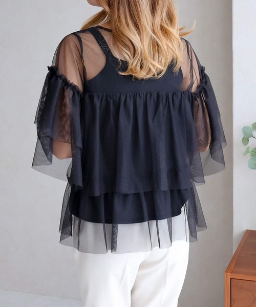 B.I.D.(ビーアイディー)の「《ティアードチュールブラウス》(シャツ/ブラウス・レディース・グレー/アイボリー/ブラック・M)」の5枚目の写真