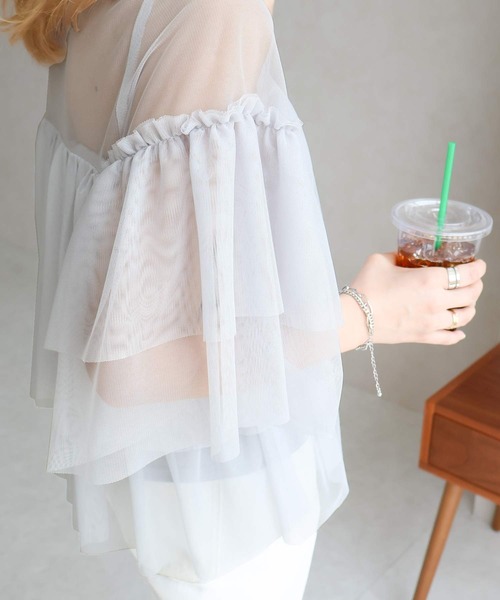 B.I.D.(ビーアイディー)の「《ティアードチュールブラウス》(シャツ/ブラウス・レディース・グレー/アイボリー/ブラック・M)」の16枚目の写真