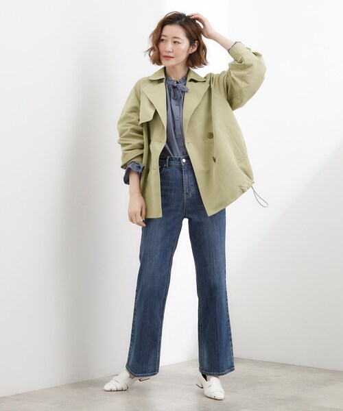 grove（グローブ）の「【貴島明日香さん着用】【撥水／シルエット2WAY】軽やかミドルトレンチコート（トレンチコート・レディース・ネイビー/ベージュ/ナチュラル/カーキ・02/03/04/01/05）」の9枚目の写真
