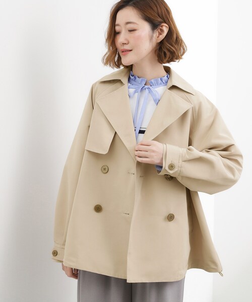 grove（グローブ）の「【貴島明日香さん着用】【撥水／シルエット2WAY】軽やかミドルトレンチコート（トレンチコート・レディース・ネイビー/ベージュ/ナチュラル/カーキ・02/03/04/01/05）」の6枚目の写真